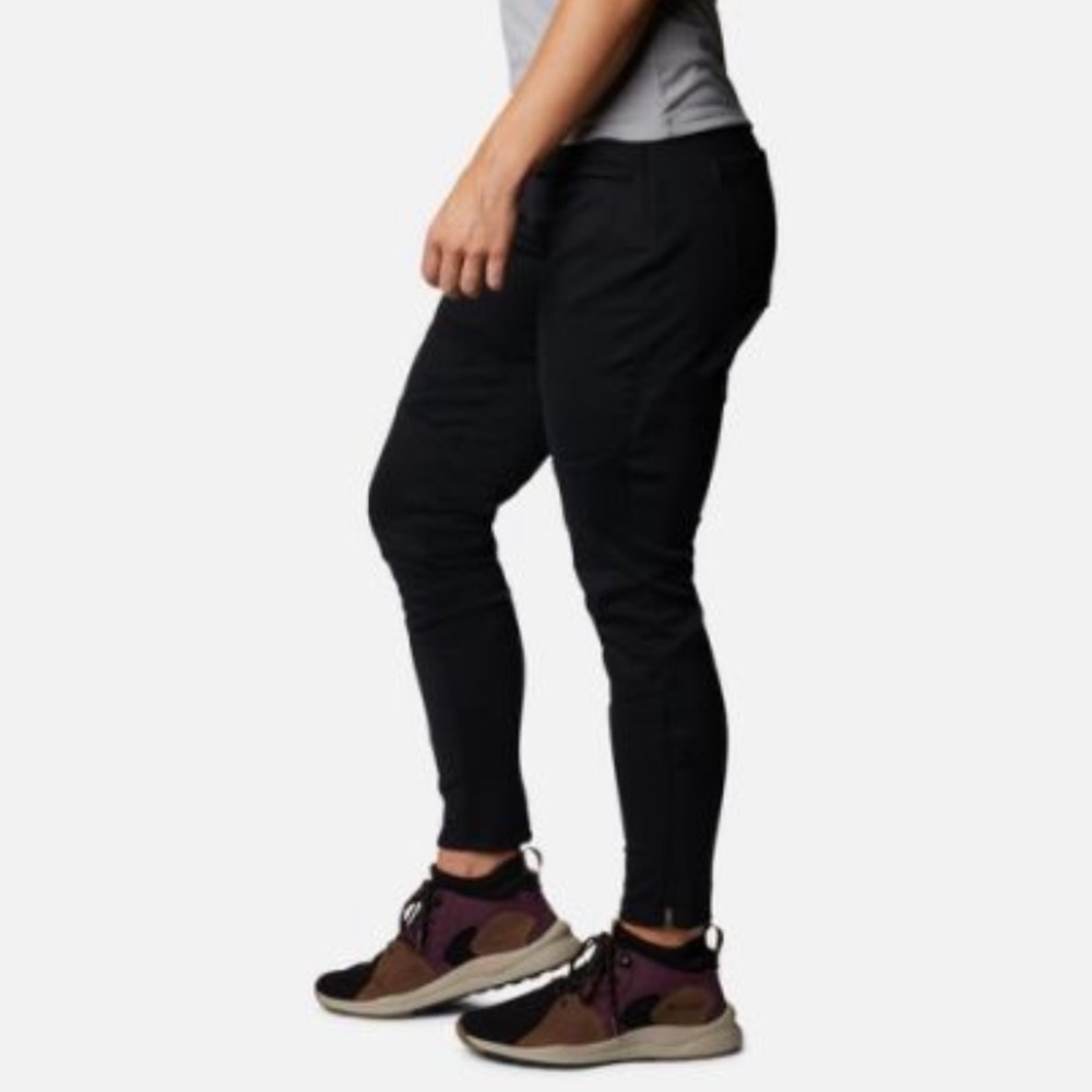 Columbia Hiking Straight Leg Pants NWT